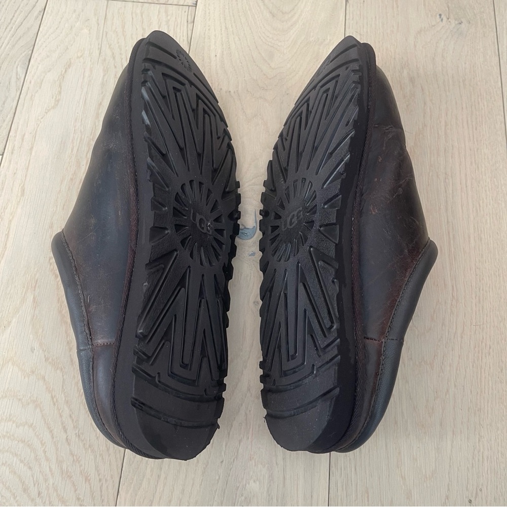 UGG - Picture 5 of 8